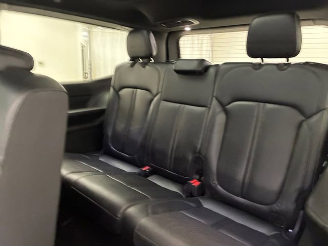 Used 2022 Jeep Wagoneer Series II w/ Premium Group I image 18