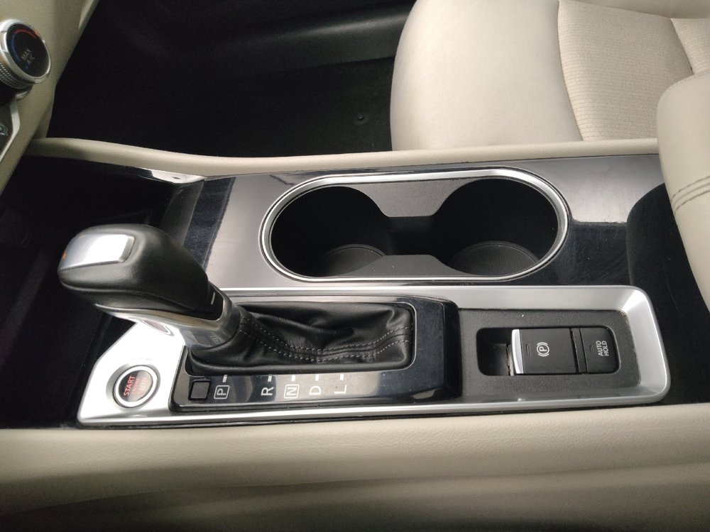 Used 2021 Nissan Altima 2.5 SV w/ SV Premium Package image 26