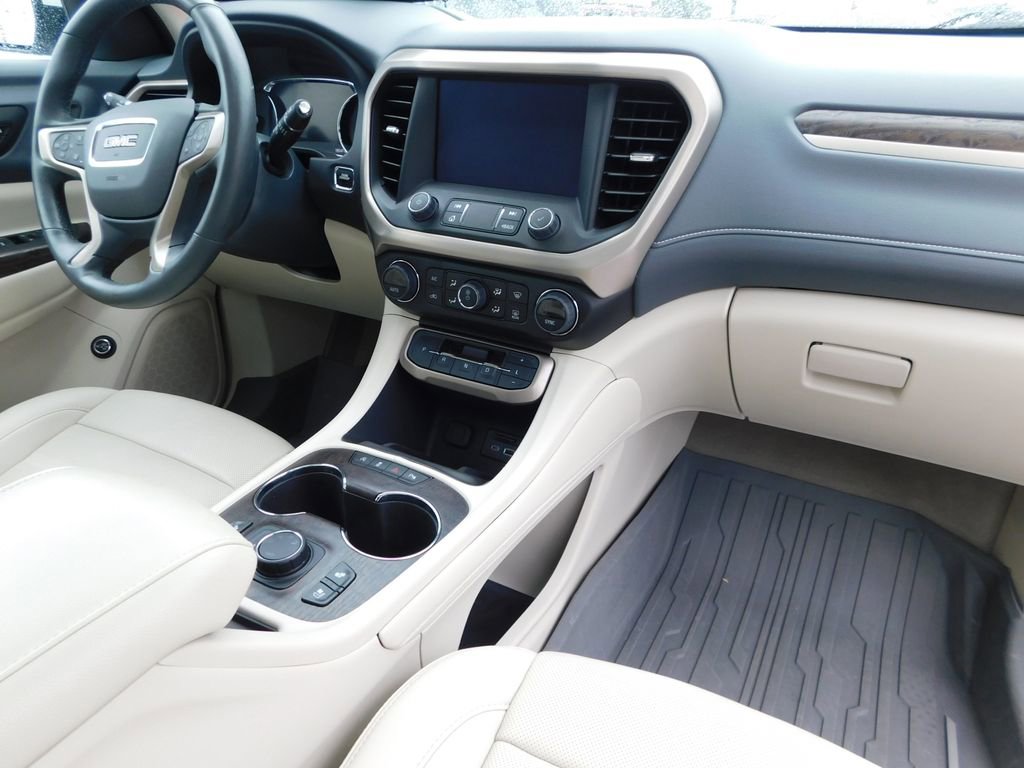 Used 2023 GMC Acadia Denali w/ Denali Technology Package AWD/4WD image 20