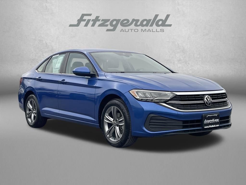 Used 2024 Volkswagen Jetta SE FWD image 1