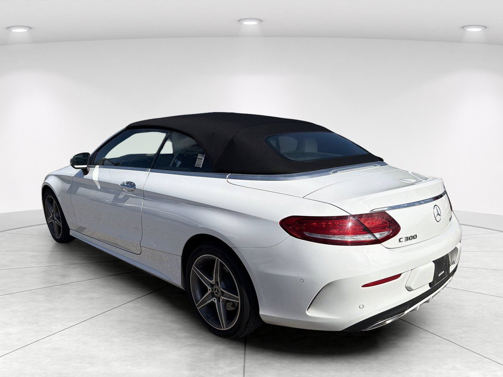 Used 2018 Mercedes-Benz C 300 4MATIC Cabriolet image 6