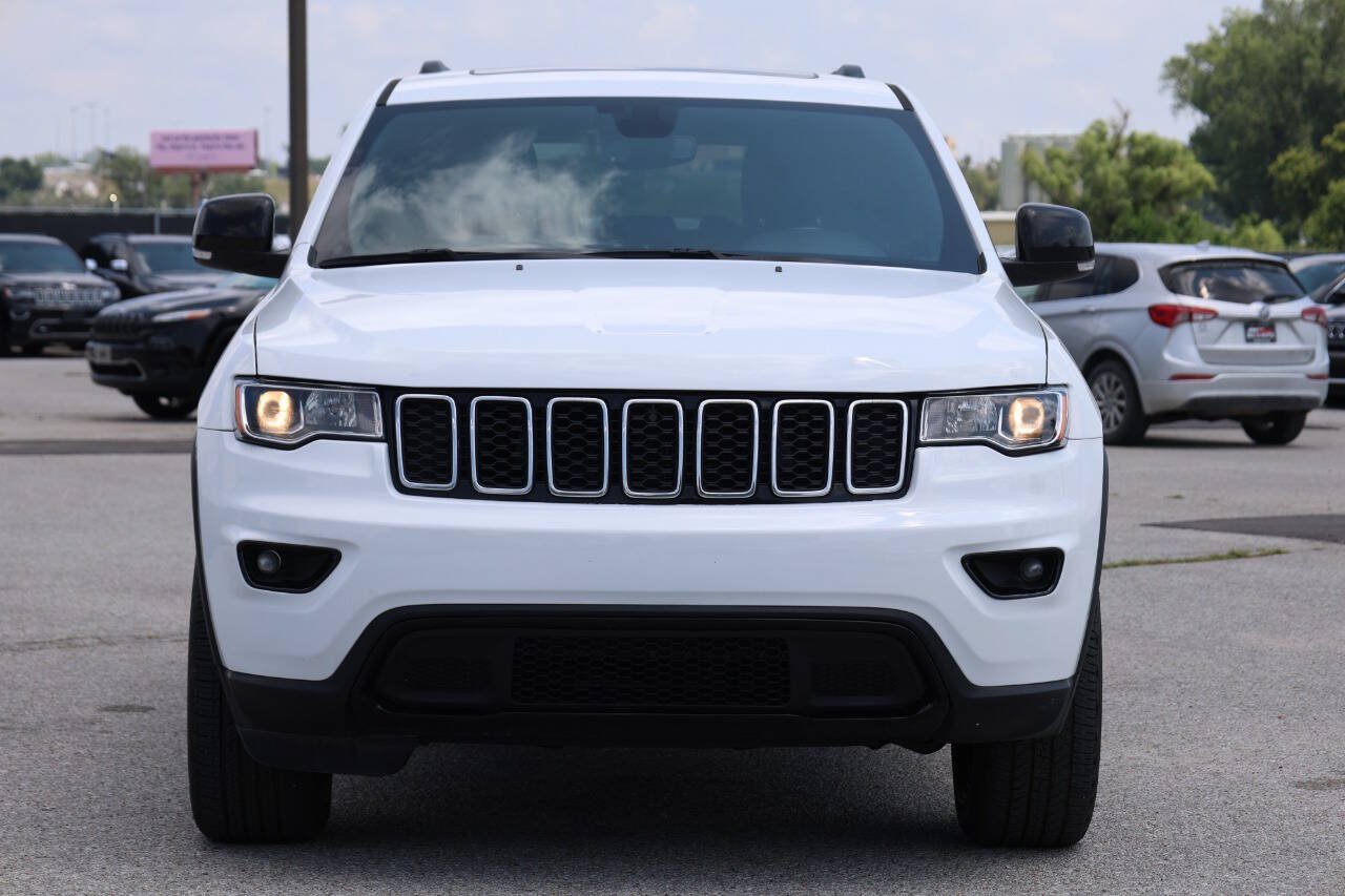 Used 2019 Jeep Grand Cherokee Limited AWD/4WD image 5