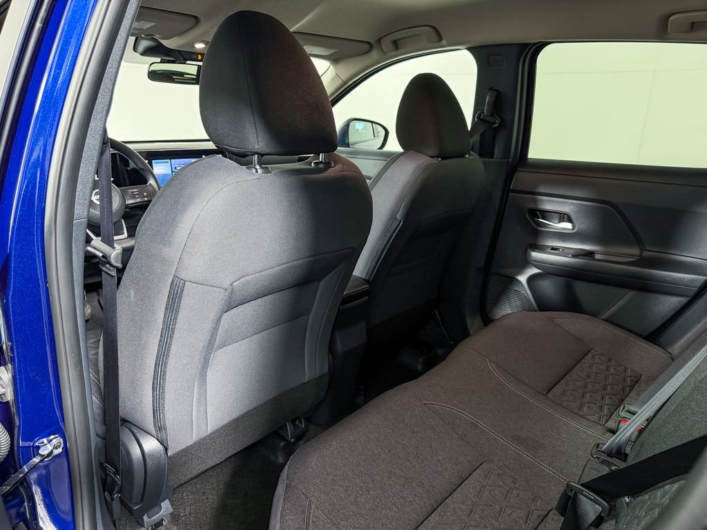 Certified 2025 Nissan Kicks SV AWD/4WD image 37