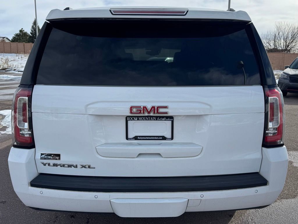 Used 2020 GMC Yukon XL SLT image 5
