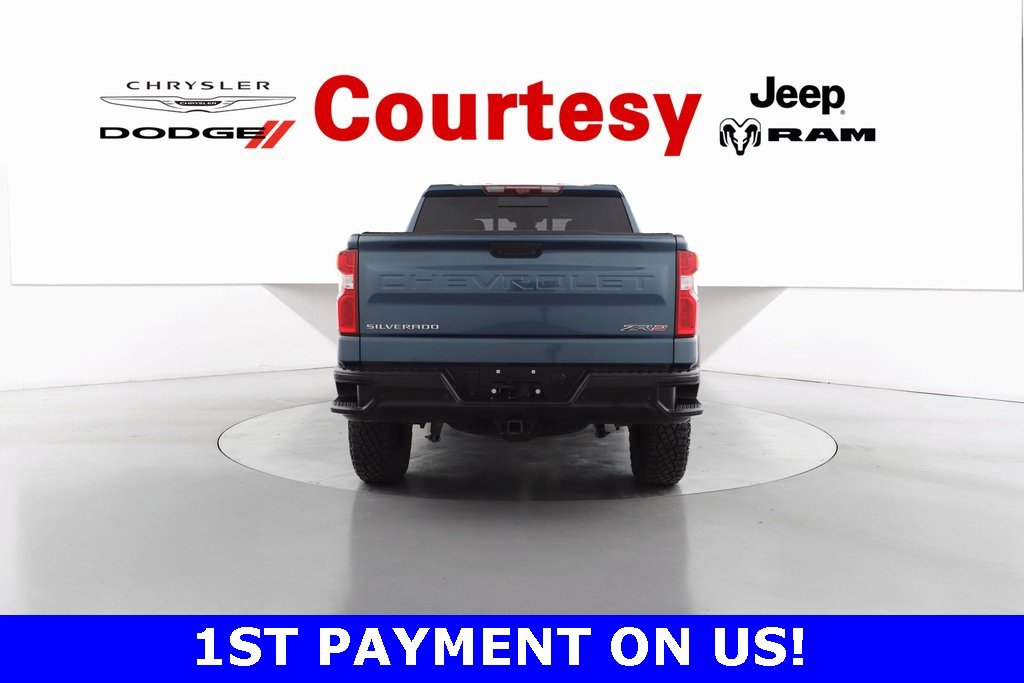 Used 2024 Chevrolet Silverado 1500 ZR2 w/ Technology Package image 6