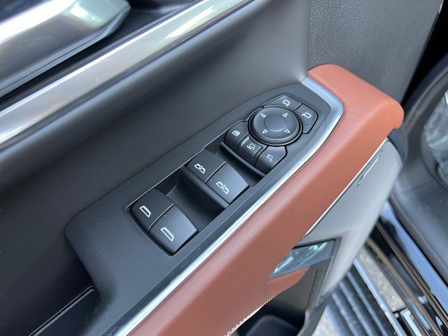 New 2025 GMC Sierra 3500 Denali Ultimate image 15