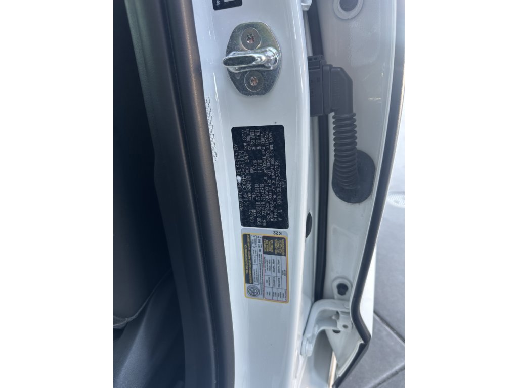 Used 2023 Kia Niro EX Touring image 47