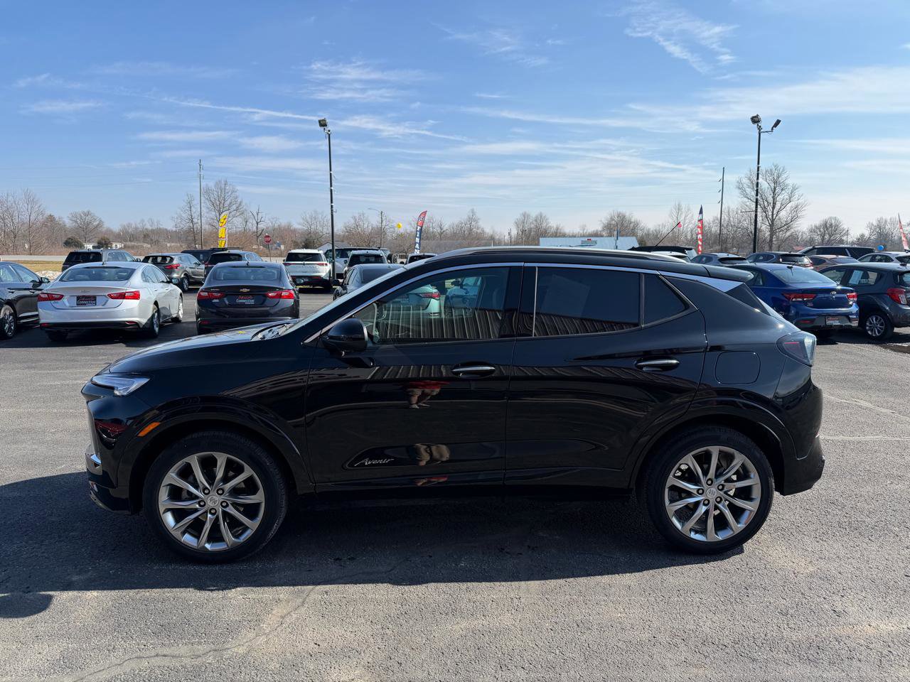 Used 2024 Buick Encore GX Avenir w/ Avenir Technology Package image 9