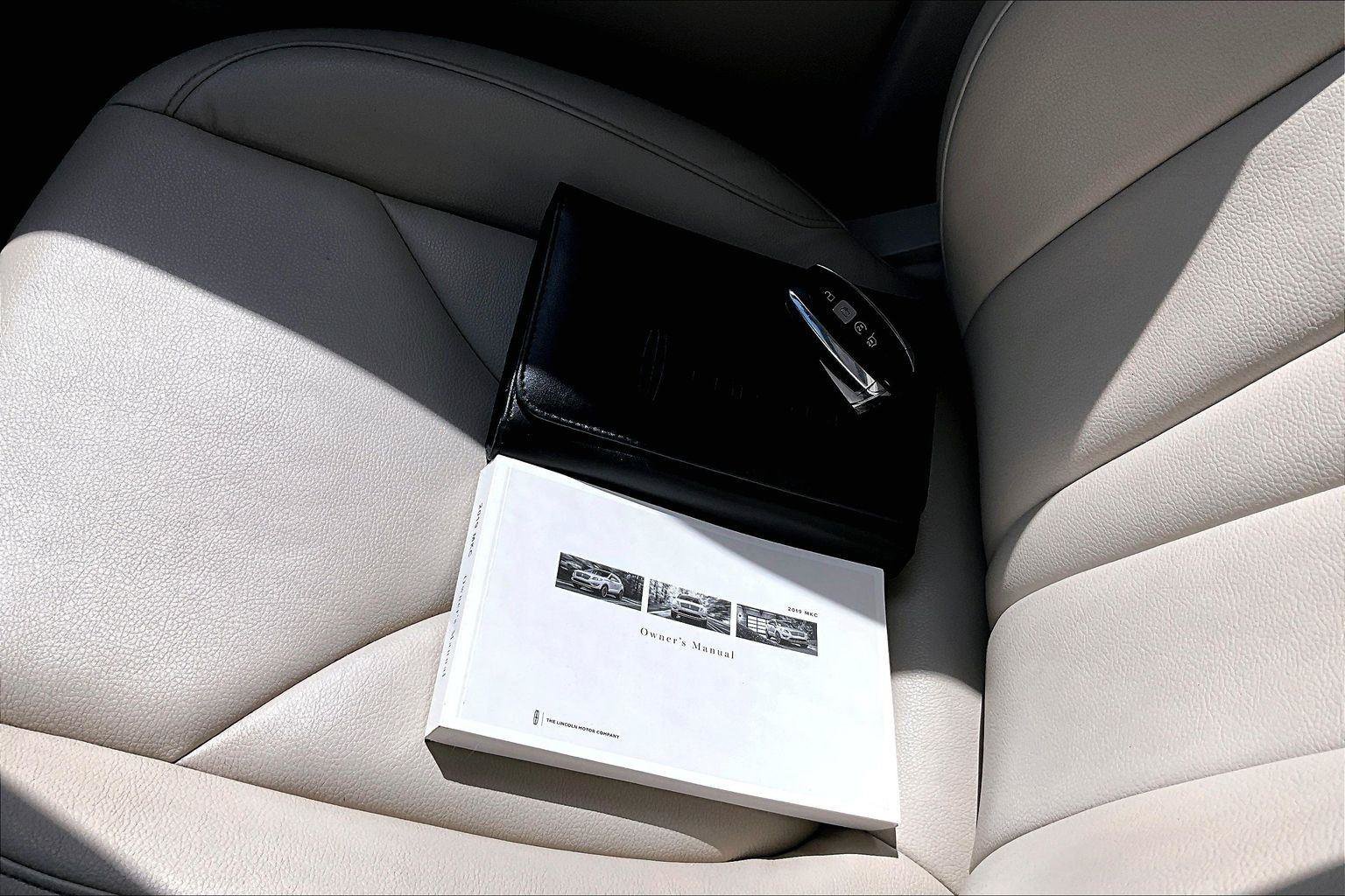 Used 2019 Lincoln MKC Premiere AWD/4WD image 38