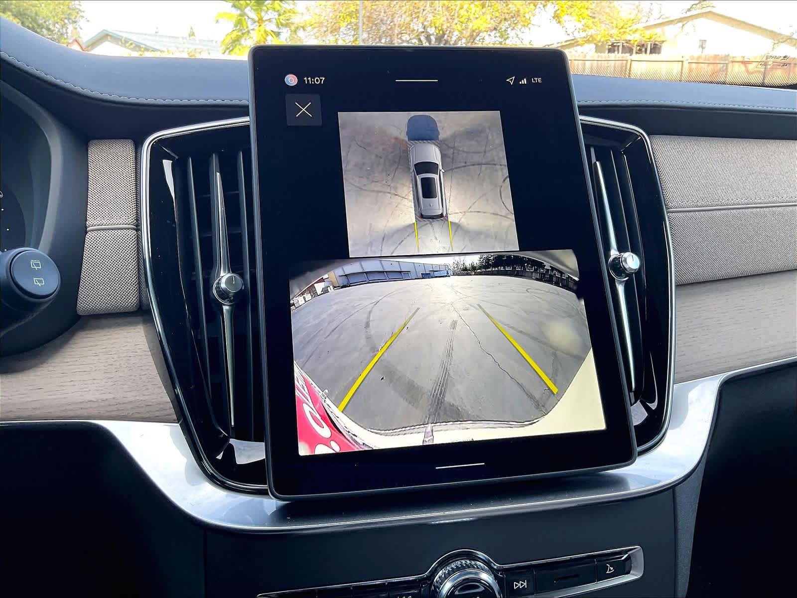New 2026 Volvo XC90 T8 Plus w/ Protection Package Premier image 20