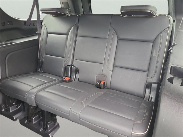 Used 2024 GMC Yukon XL SLT image 9