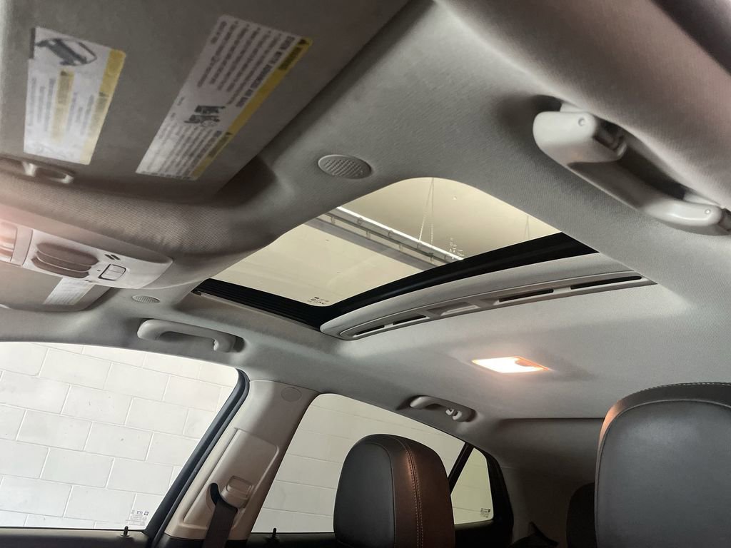 Used 2019 Buick Encore Essence AWD/4WD image 13