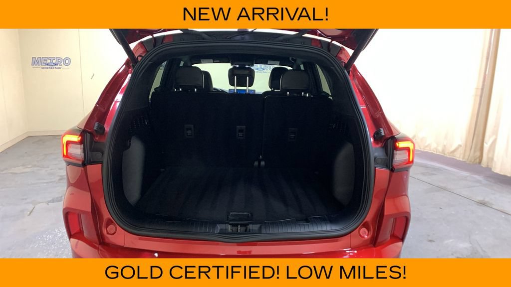 Used 2024 Ford Escape ST-Line w/ Tech Pack #1 AWD/4WD image 18