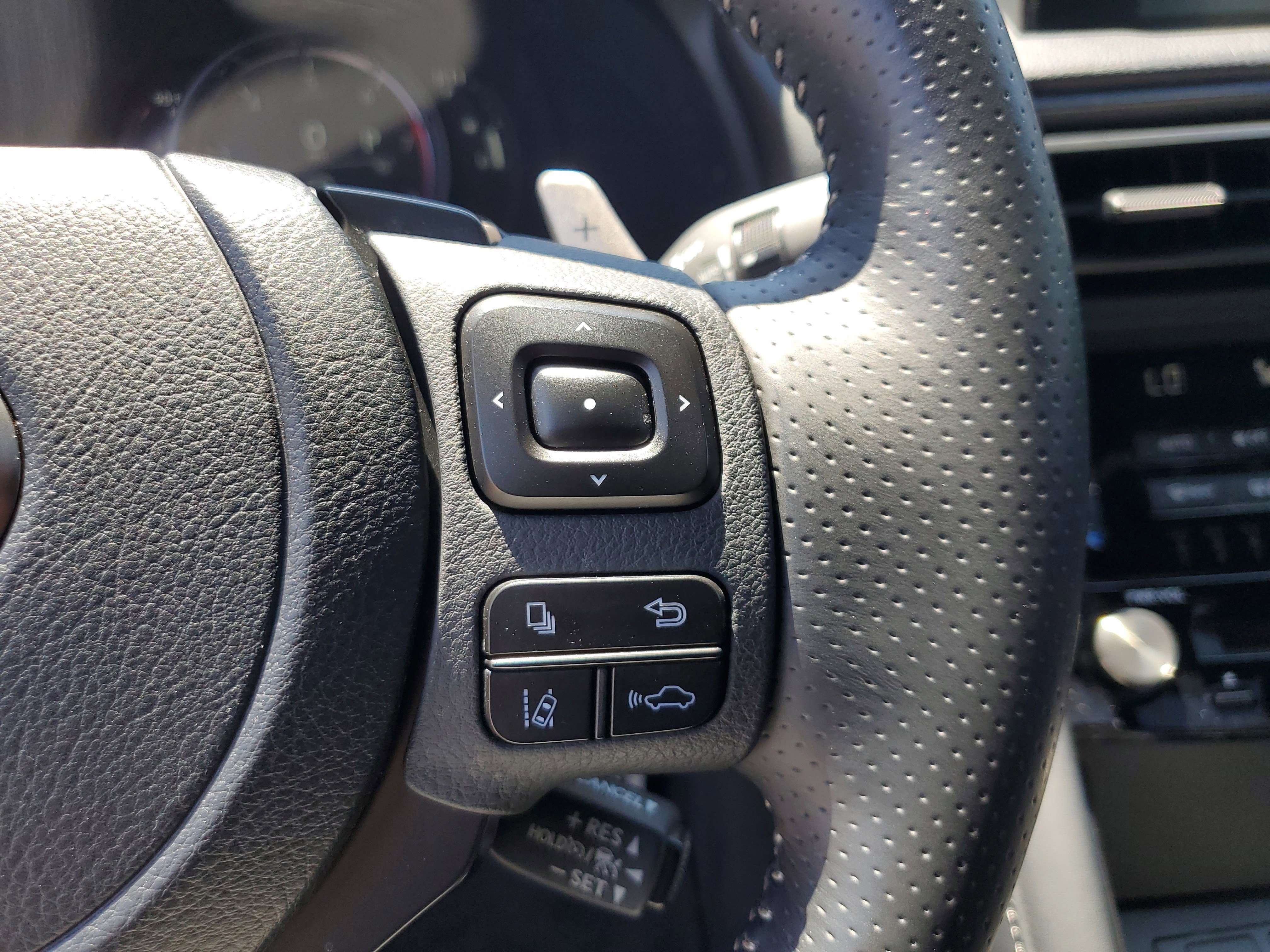 Used 2025 Lexus IS 350 F Sport w/ Accessory Package 2 RWD image 27