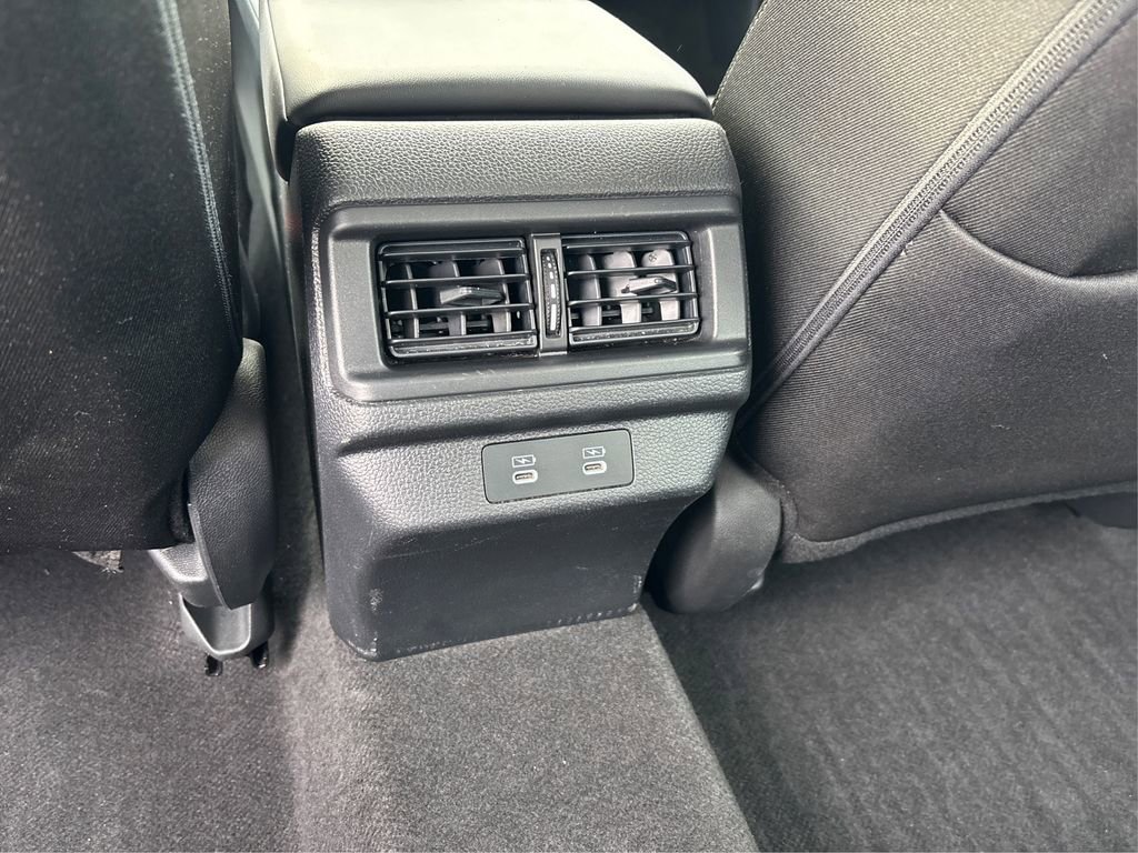 Used 2025 Honda Accord SE image 36