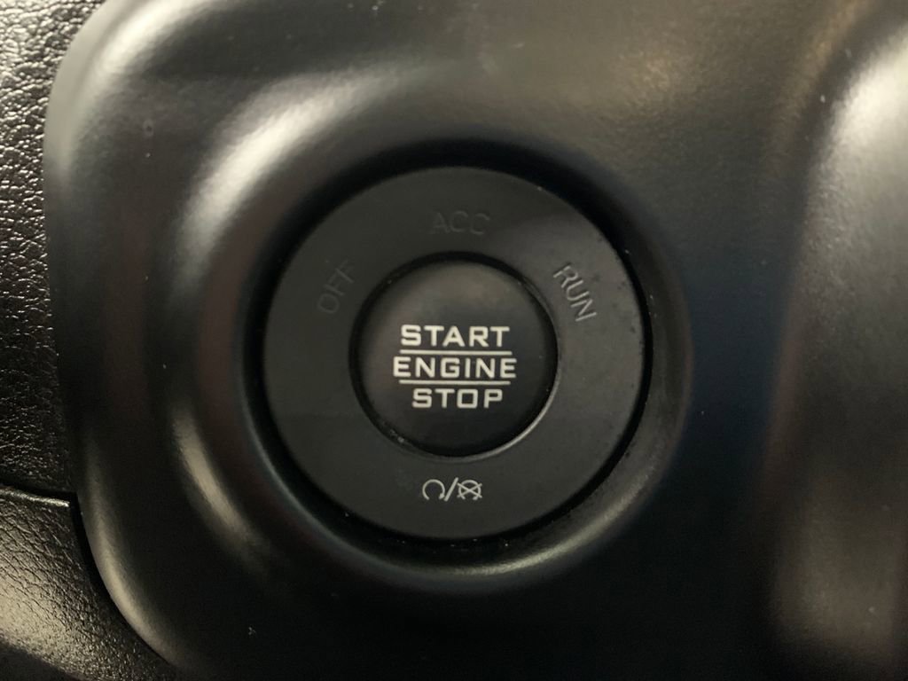 Used 2022 Jeep Gladiator Sport image 23