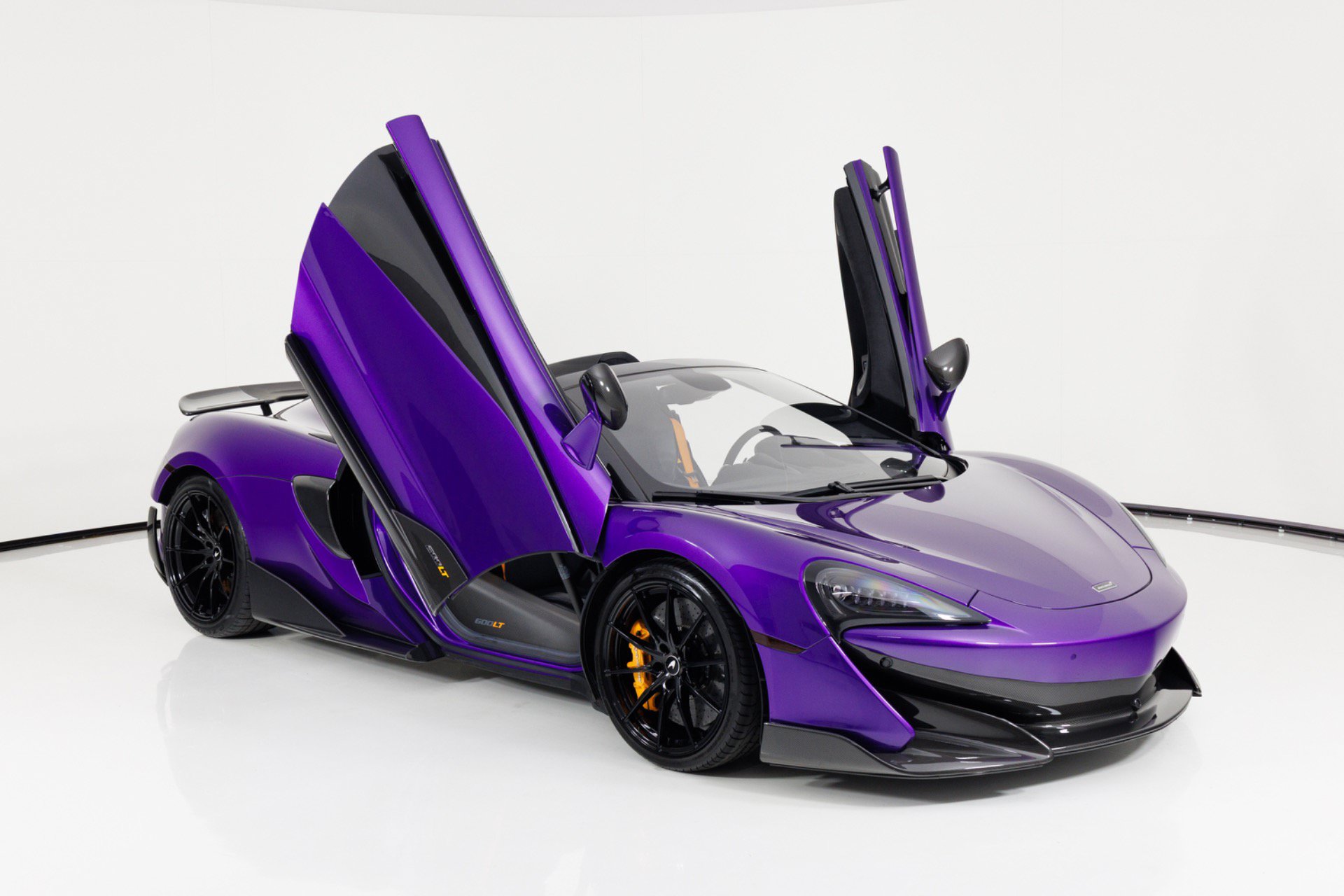 Used 2020 McLaren 600LT Spider RWD image 58