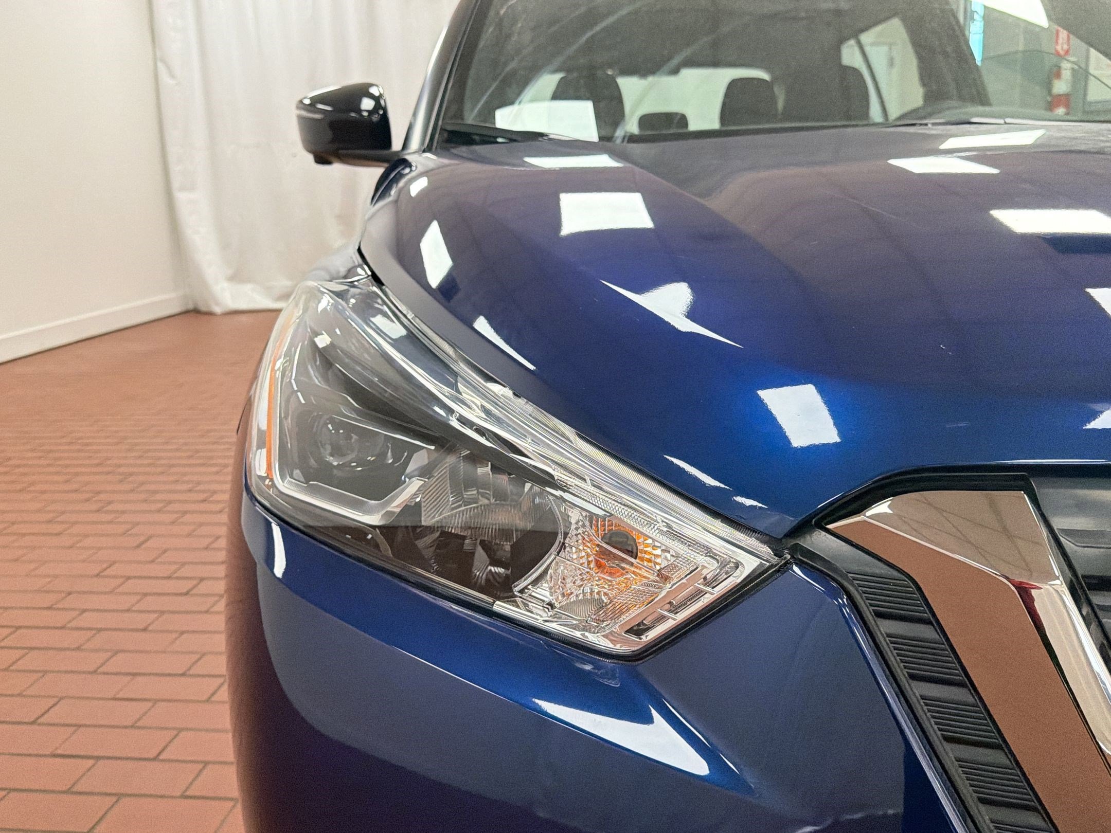 Used 2020 Nissan Kicks SR w/ Exterior Package image 18