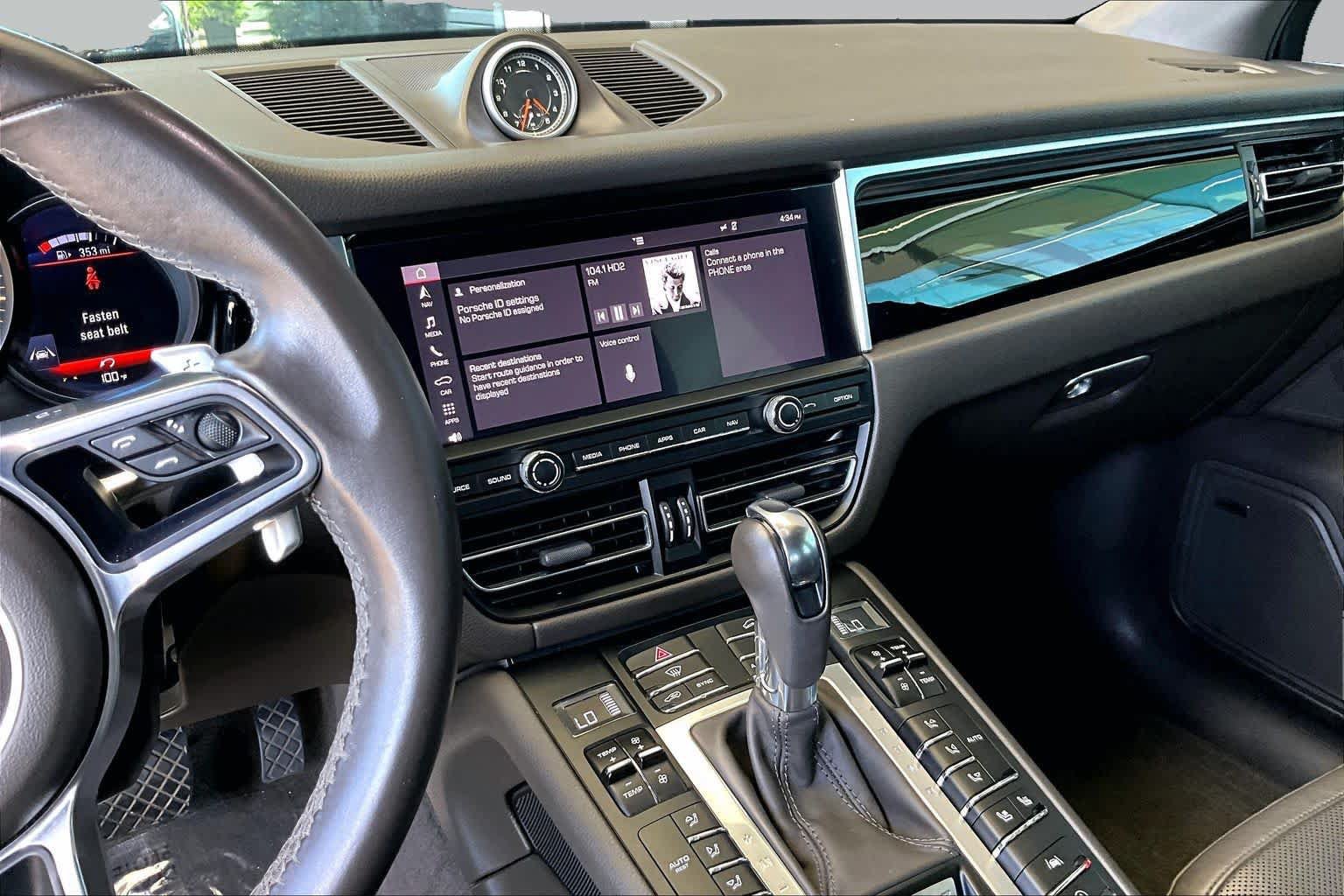 Used 2019 Porsche Macan AWD/4WD image 7