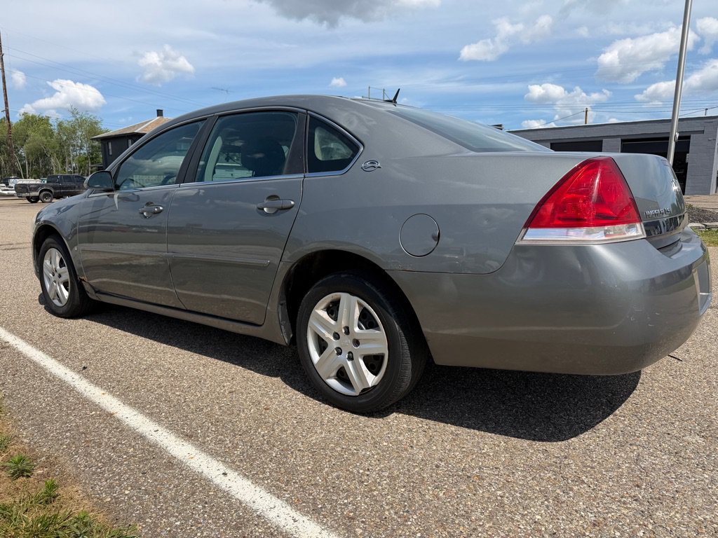 Used 2007 Chevrolet Impala LS FWD image 7
