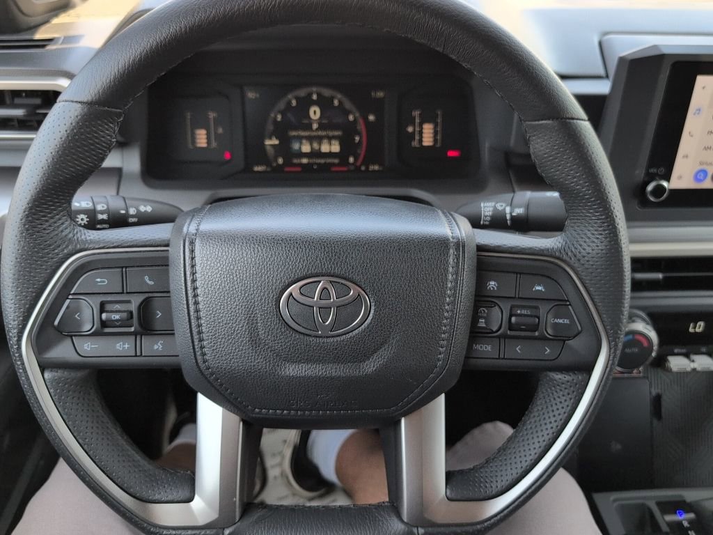 Used 2024 Toyota Tacoma SR5 w/ SR5 Upgrade Package image 7