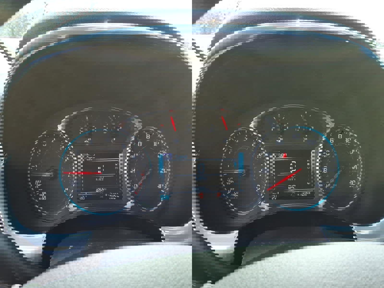 Used 2019 Chevrolet Traverse RS w/ LPO, 'HIT The Road' Package image 8