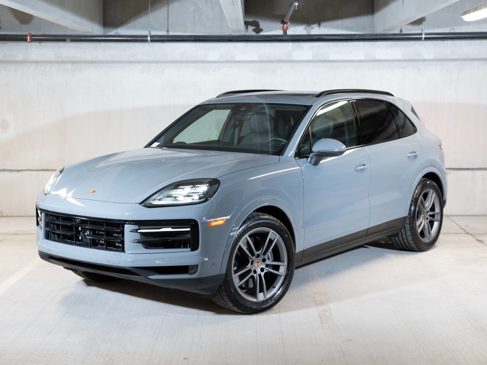 Certified 2026 Porsche Cayenne AWD/4WD image 1