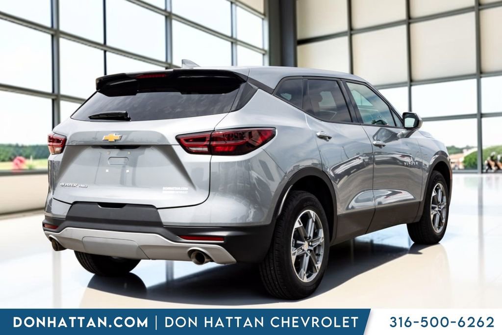 Used 2025 Chevrolet Blazer LT AWD/4WD image 22