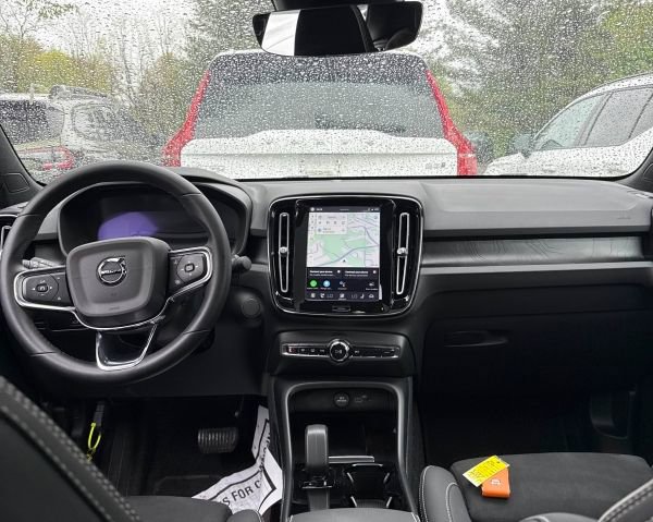 Used 2023 Volvo C40 P8 Recharge Plus w/ Climate Package AWD/4WD image 2
