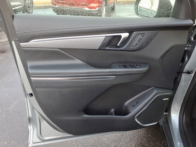 Used 2025 Buick Enclave Preferred image 27