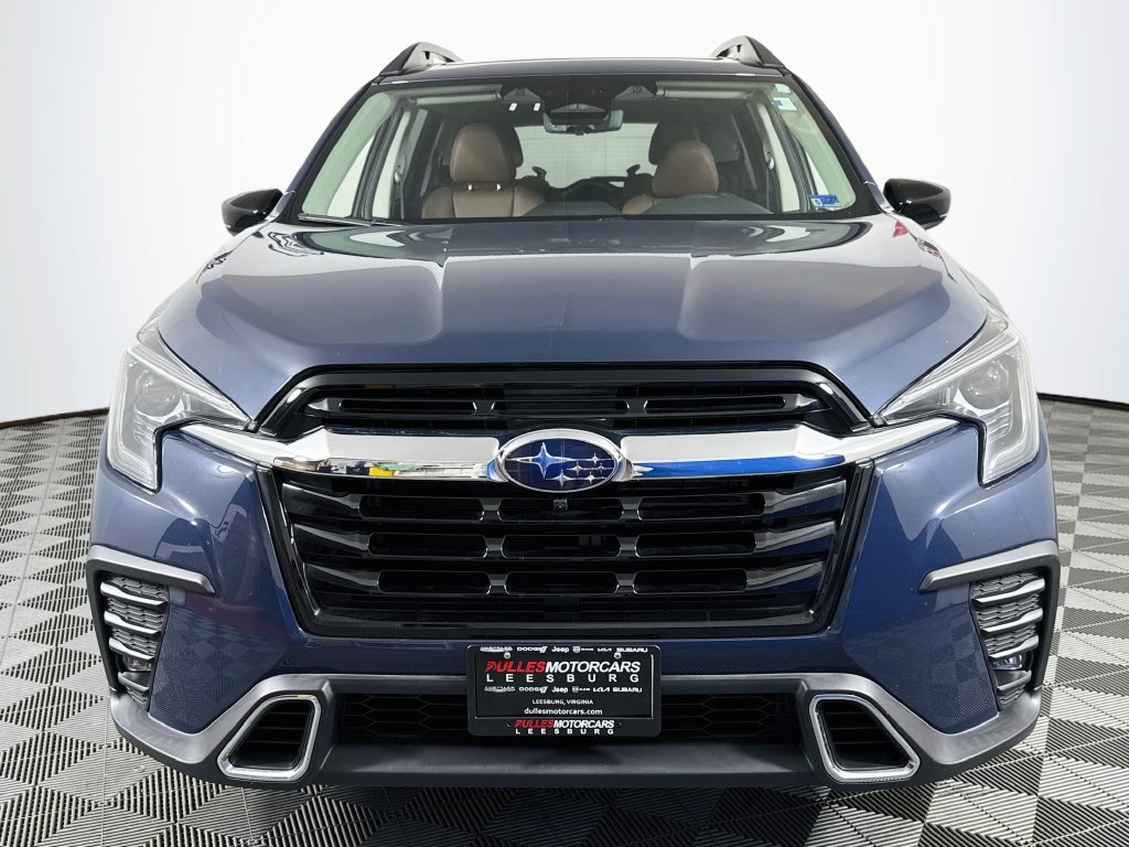 Used 2024 Subaru Ascent Touring AWD/4WD image 2