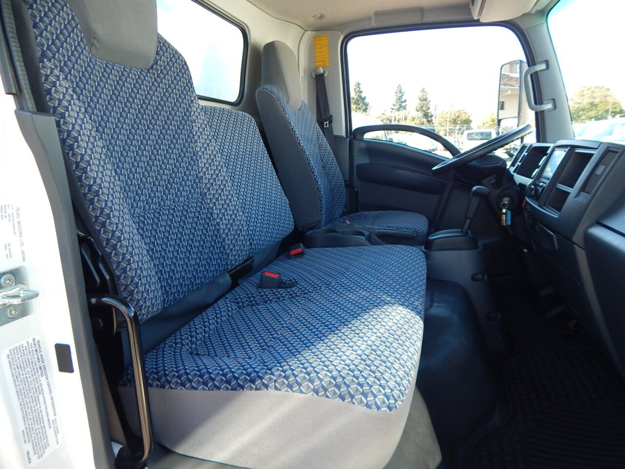 Used 2024 Isuzu NPR image 22