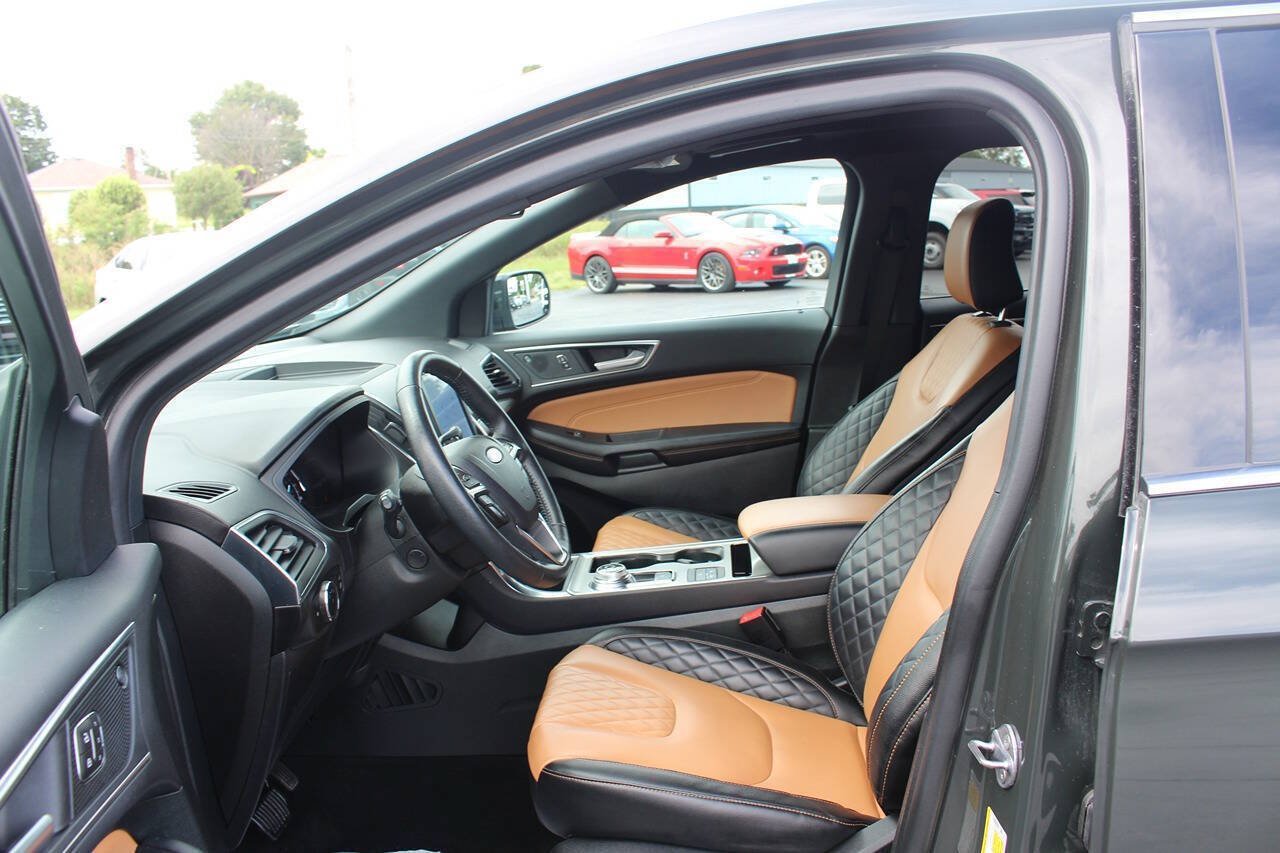 Used 2024 Ford Edge Titanium w/ Titanium Elite Package AWD/4WD image 9