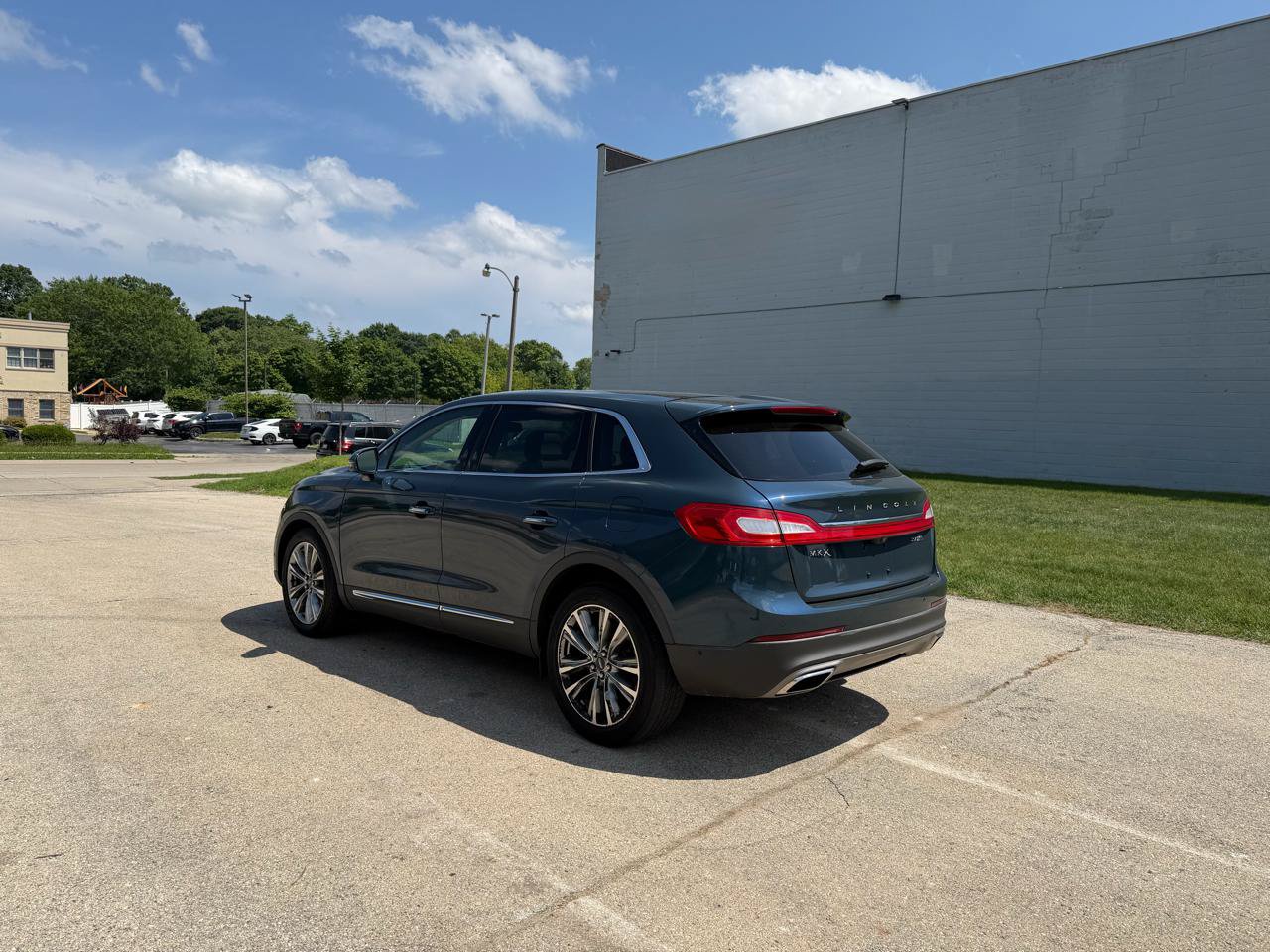 Used 2016 Lincoln MKX Reserve w/ Technology Package AWD/4WD image 5