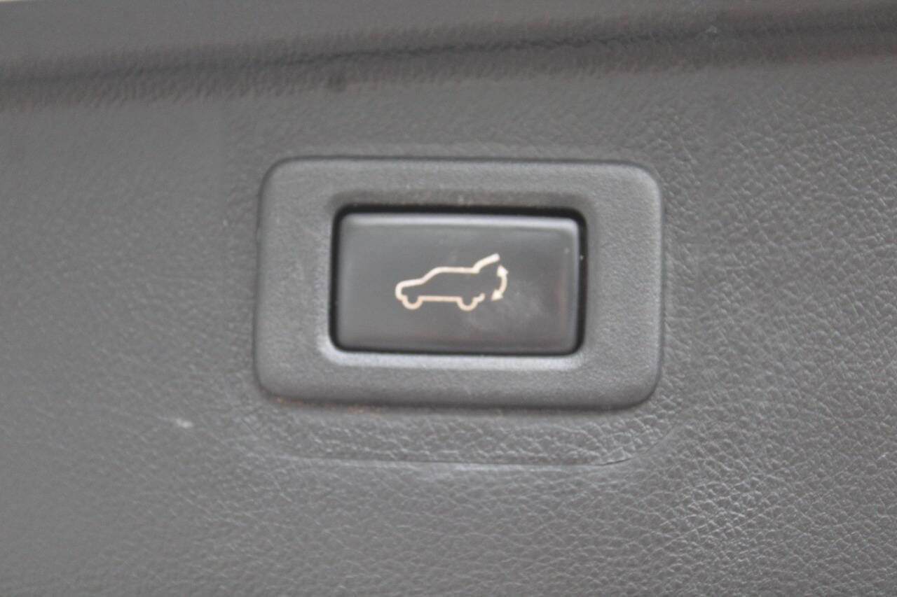 Used 2019 Subaru Outback 2.5i Limited image 16