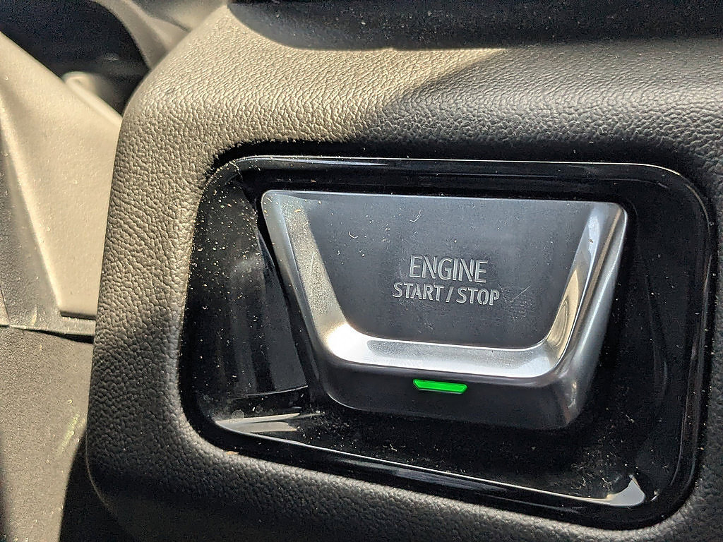 Certified 2025 GMC Yukon Denali AWD/4WD image 26