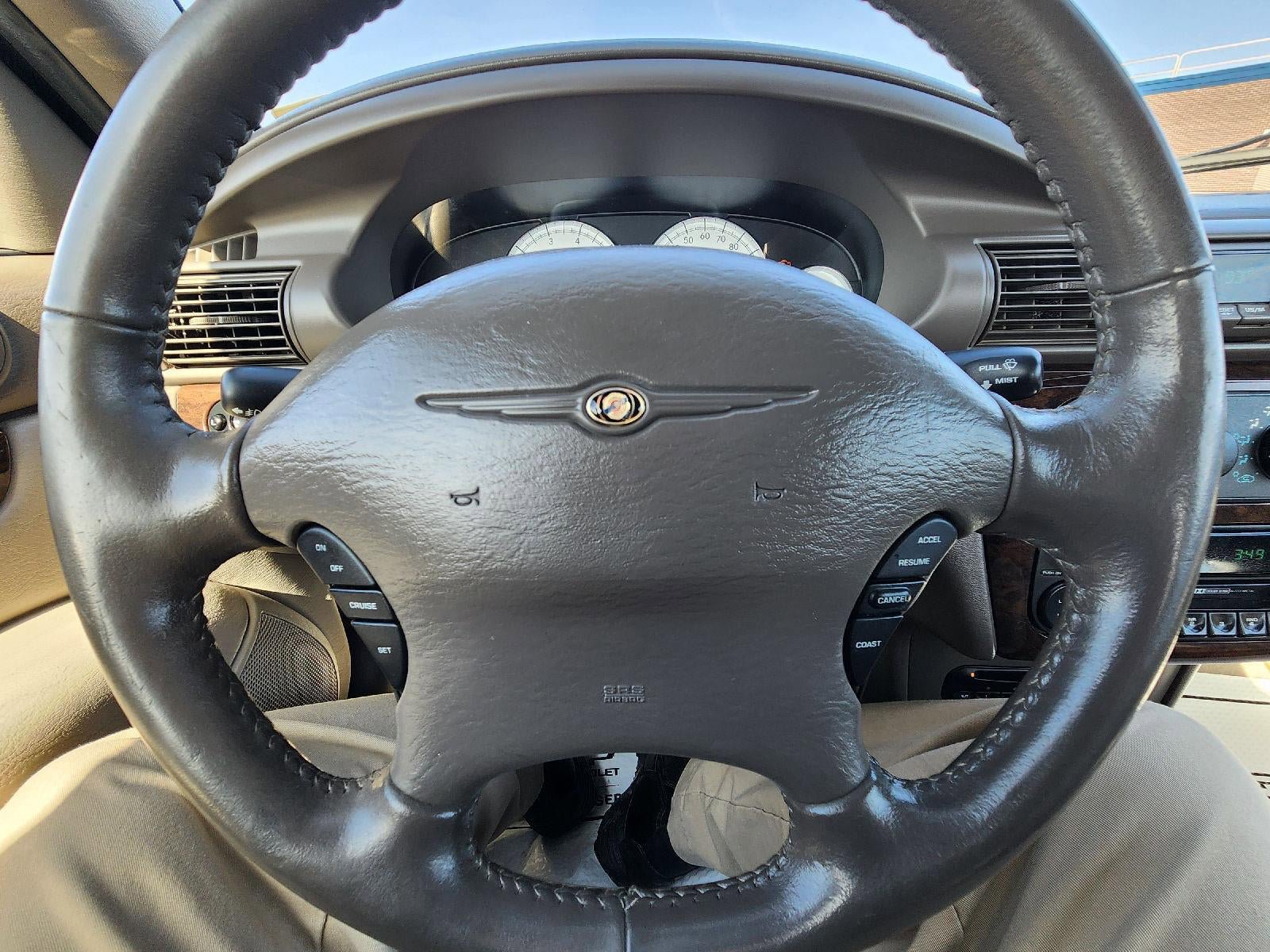 Used 2004 Chrysler Sebring Limited FWD image 12