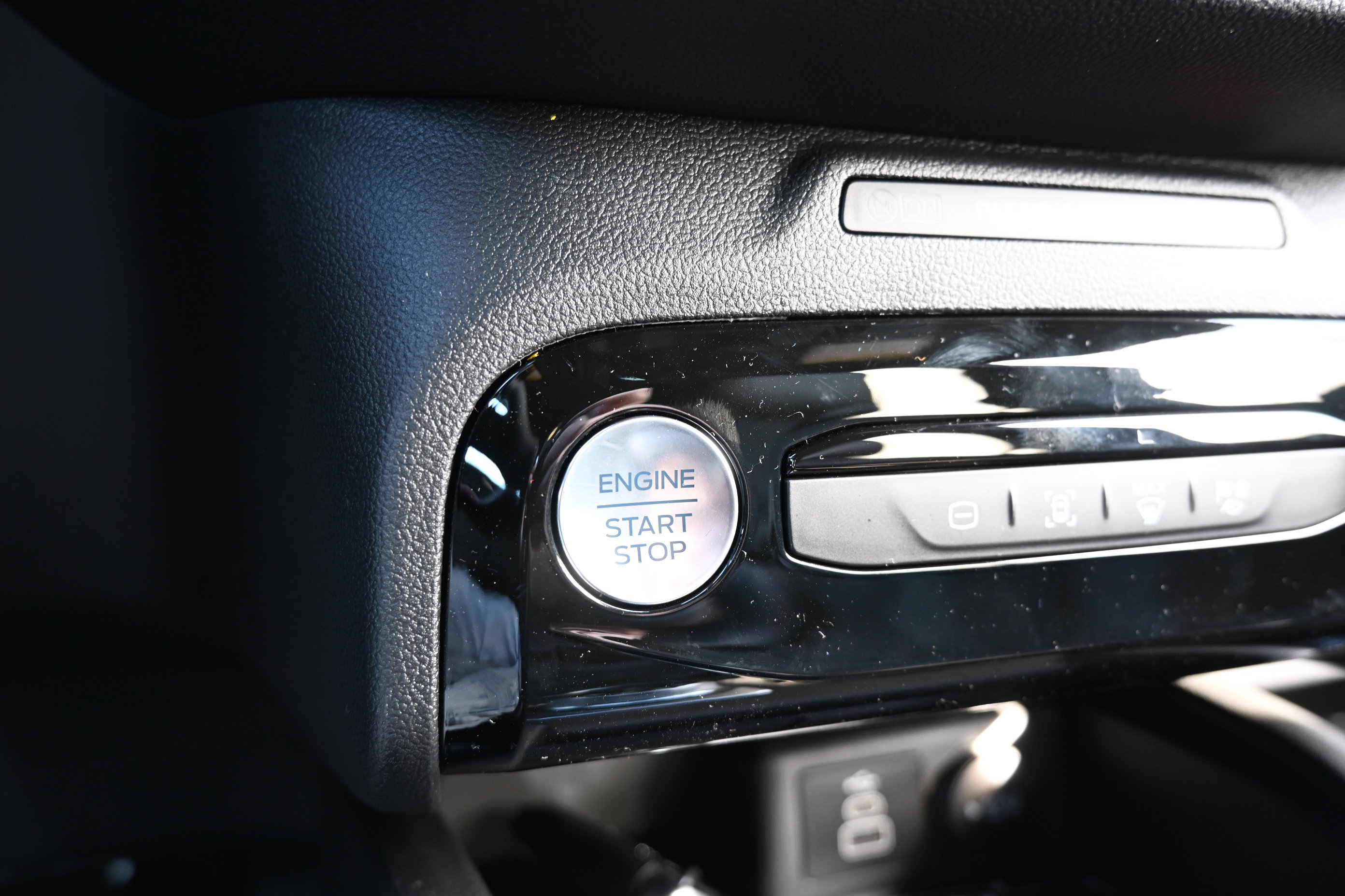 New 2026 Ford Escape ST-Line Select w/ Tech Pack #1 image 25