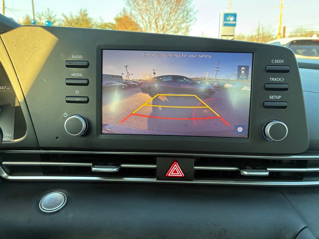 Used 2023 Hyundai Elantra SEL image 28