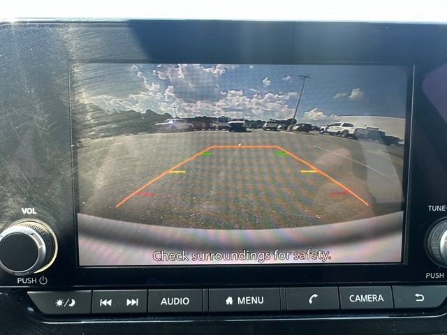 Used 2024 Nissan Pathfinder S FWD image 14
