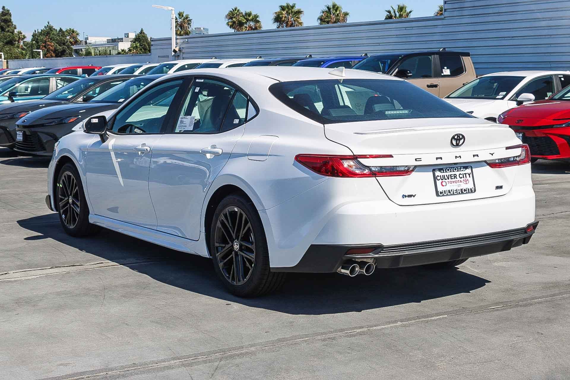 New 2026 Toyota Camry SE w/ Convenience Package FWD image 7