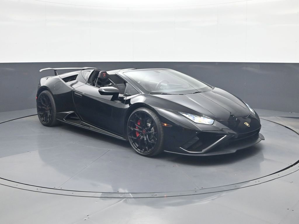 Used 2020 Lamborghini Huracan EVO image 3