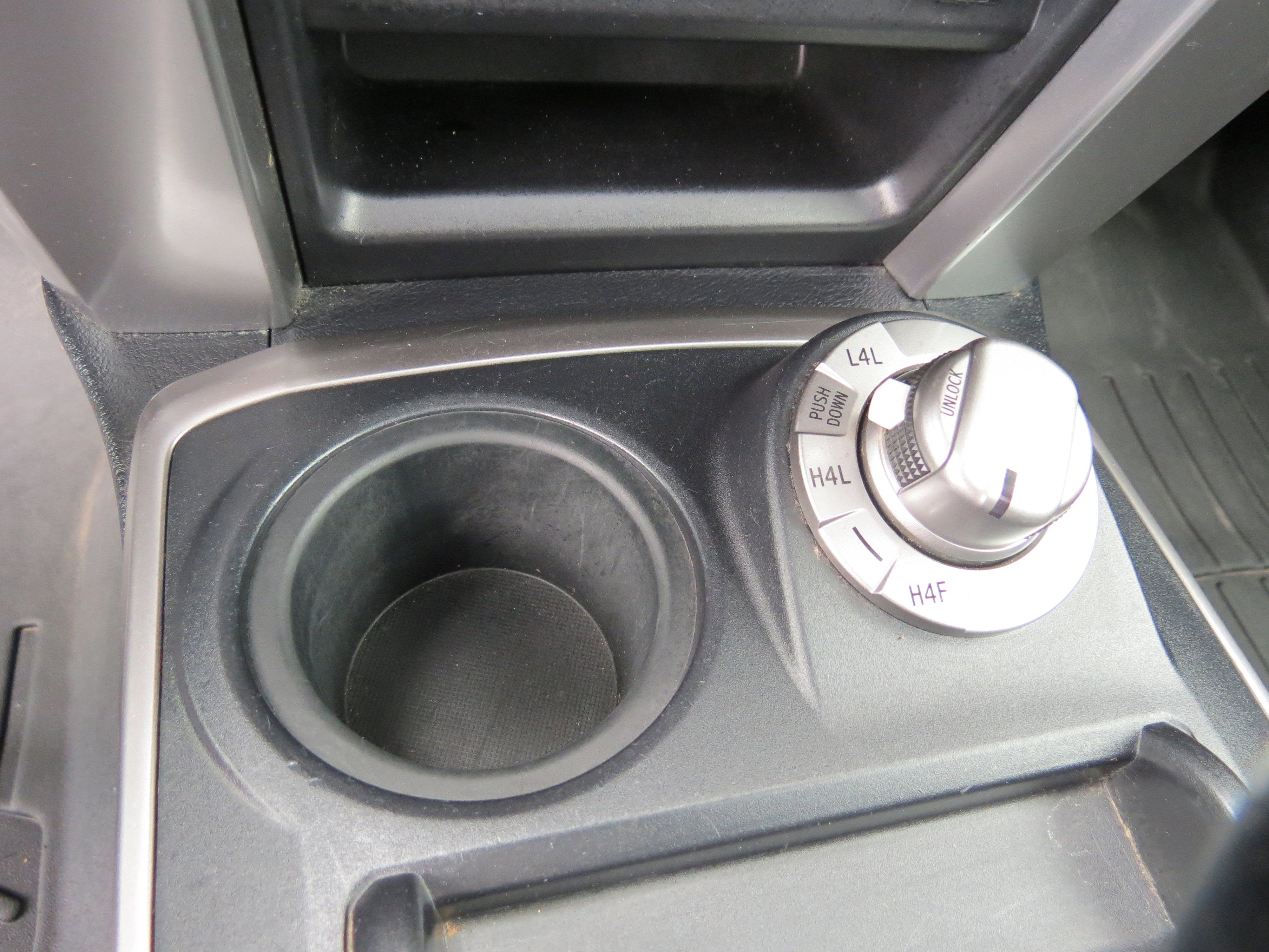 Used 2014 Toyota 4Runner Limited image 25