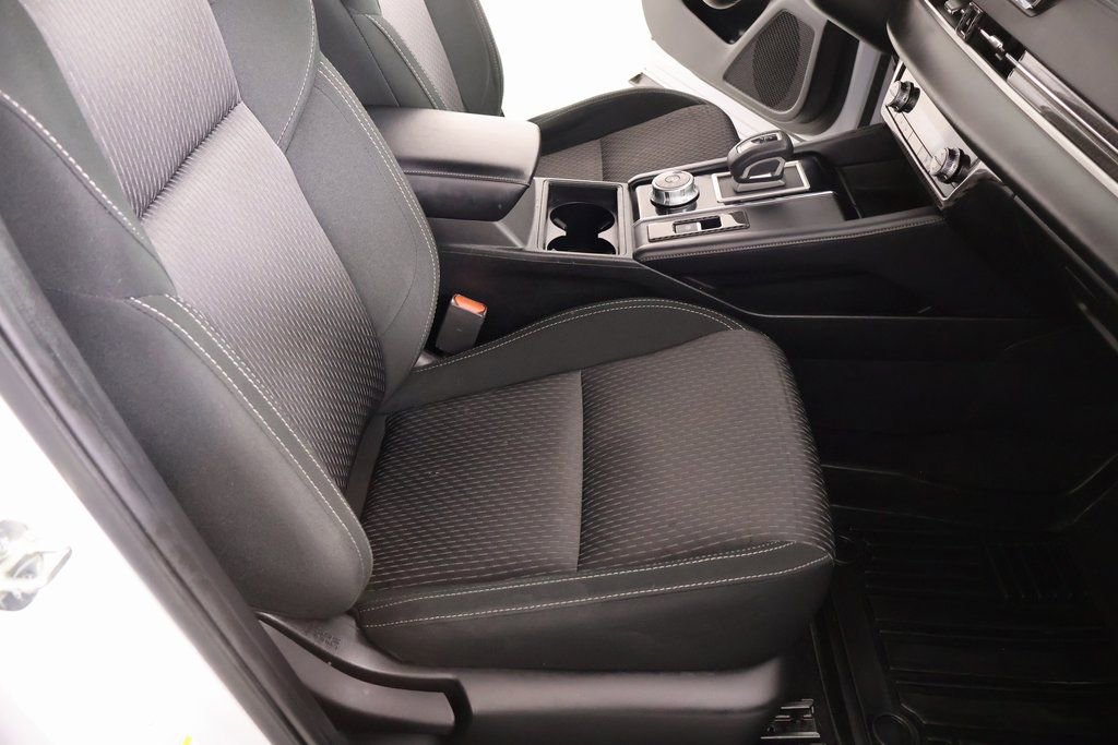 Used 2023 Mitsubishi Outlander ES image 13