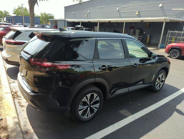 Certified 2023 Nissan Rogue SV w/ SV Premium B Package AWD/4WD image 2