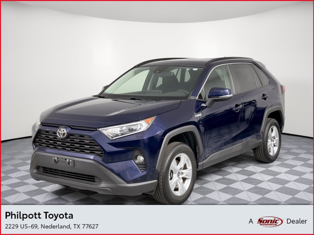 Used 2021 Toyota RAV4 XLE w/ Convenience Package