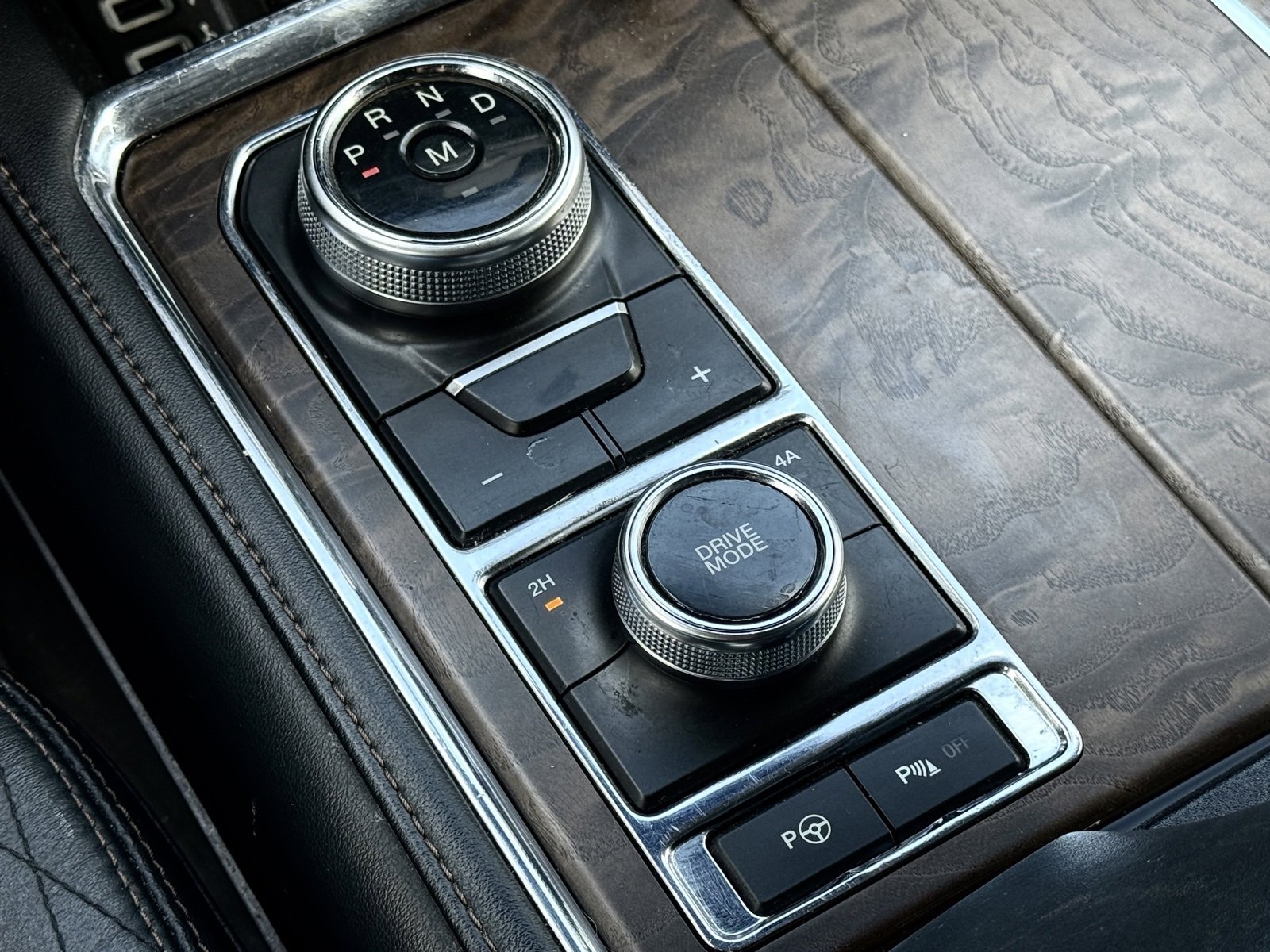 Used 2018 Ford Expedition Platinum image 27