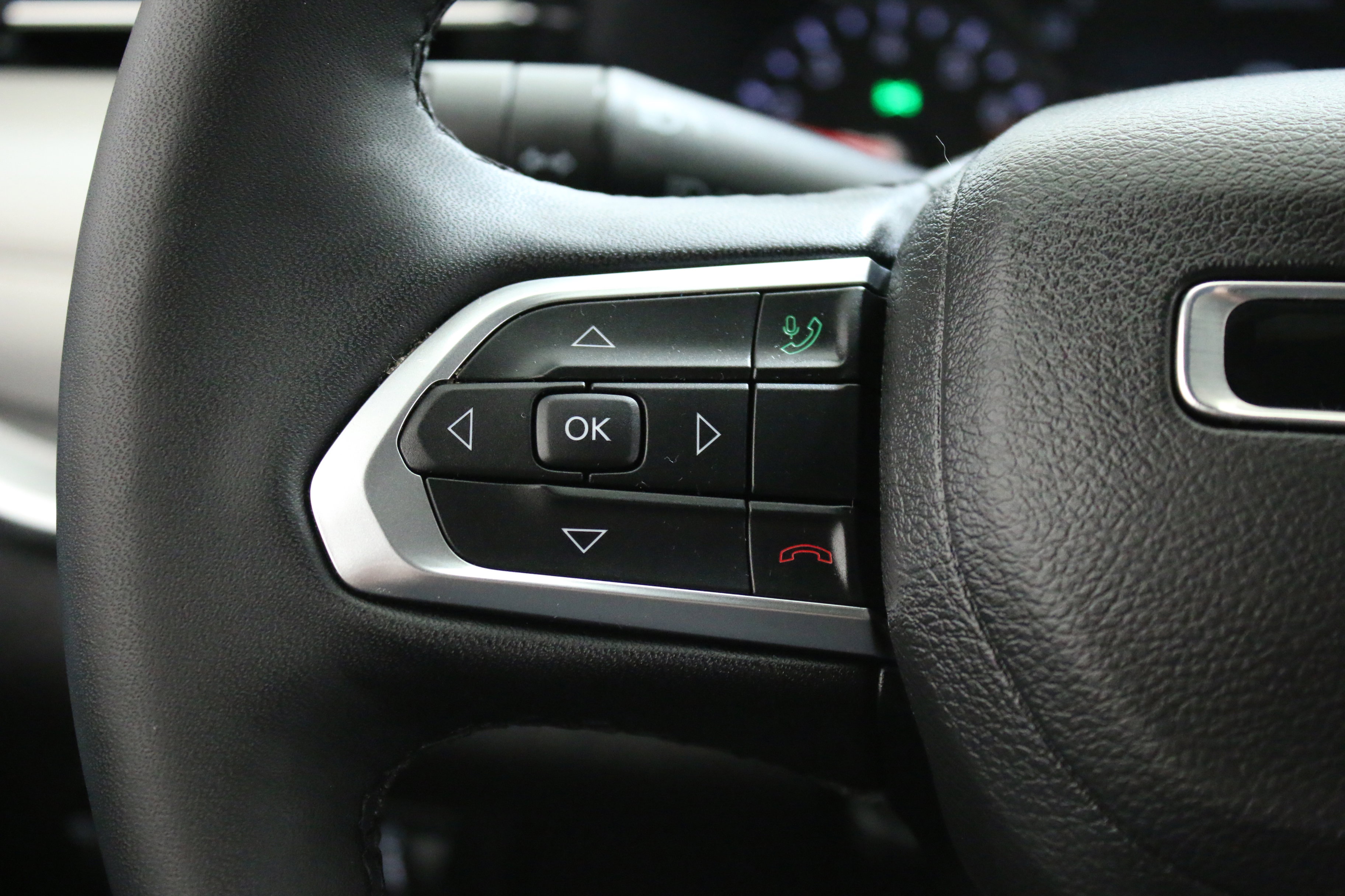 Used 2024 Jeep Compass Limited AWD/4WD image 14