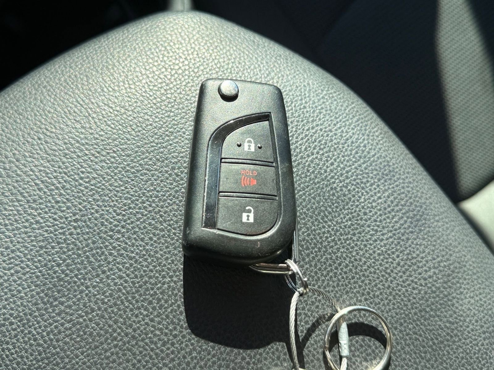 Used 2025 Toyota RAV4 LE image 21