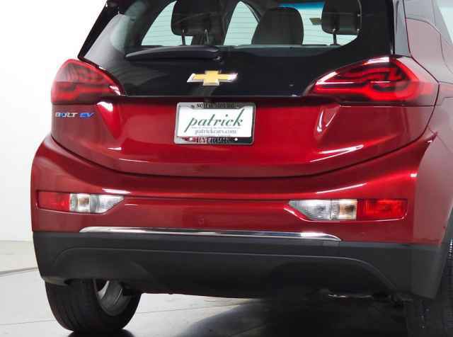 Used 2017 Chevrolet Bolt LT FWD image 9
